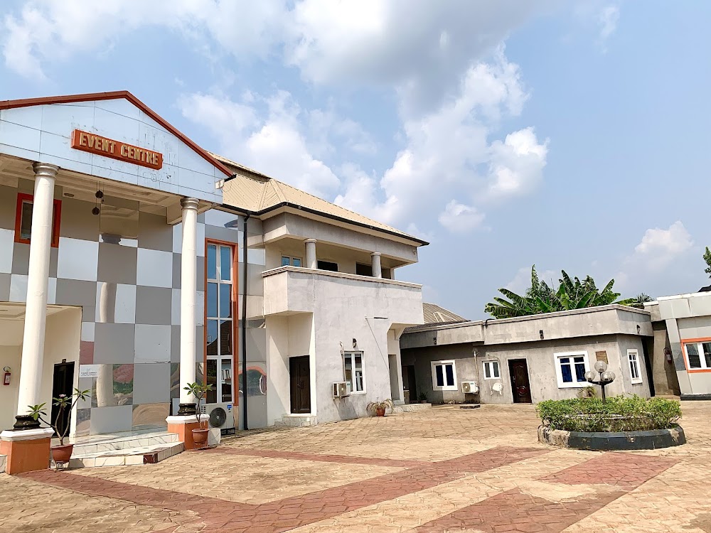 Waterholic Events and Lodge